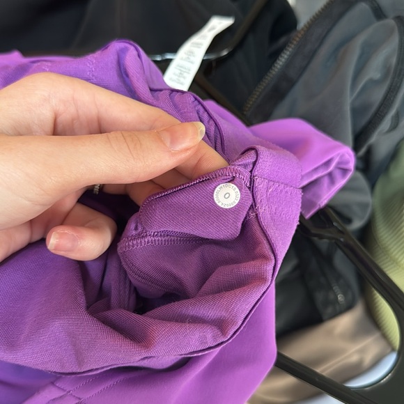 Lululemon invigorate training tank top - Picture 6 of 6